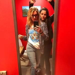 Meet your Posher, Hope